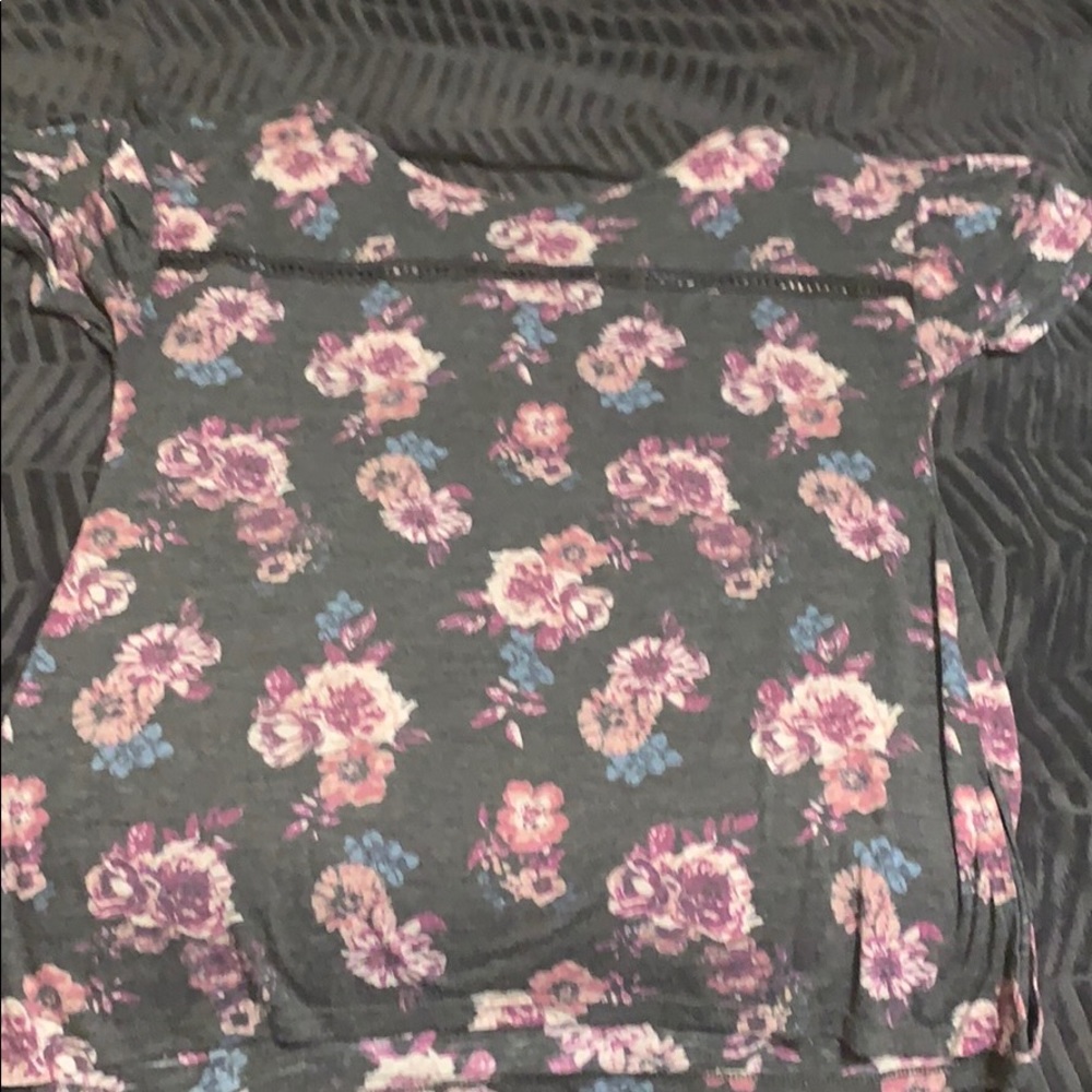 Maurices top